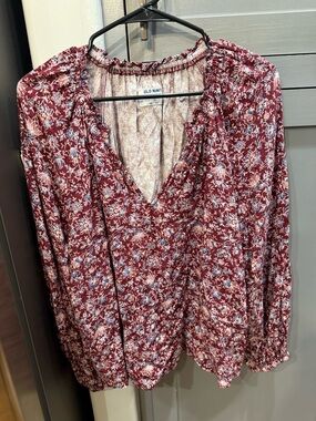 Old Navy Burgundy Floral V-Neck Peasant Blouse